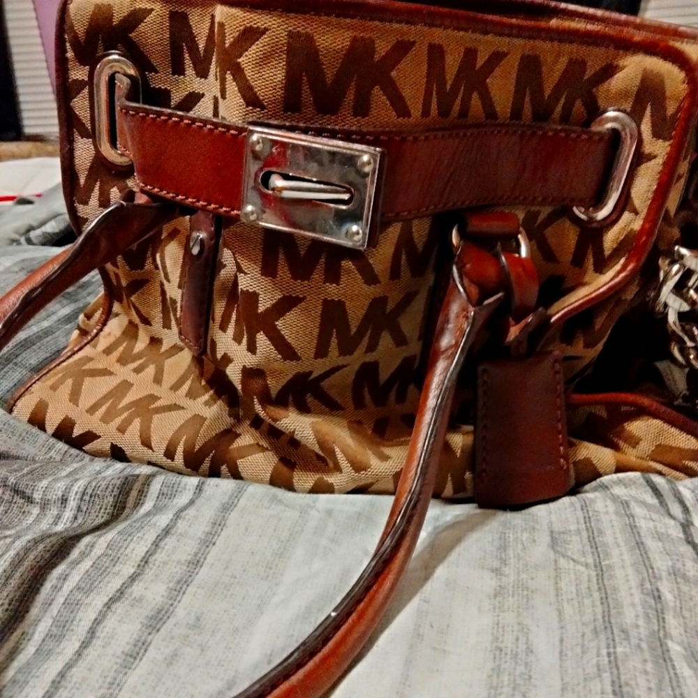 Medium size my michaels kors purse
